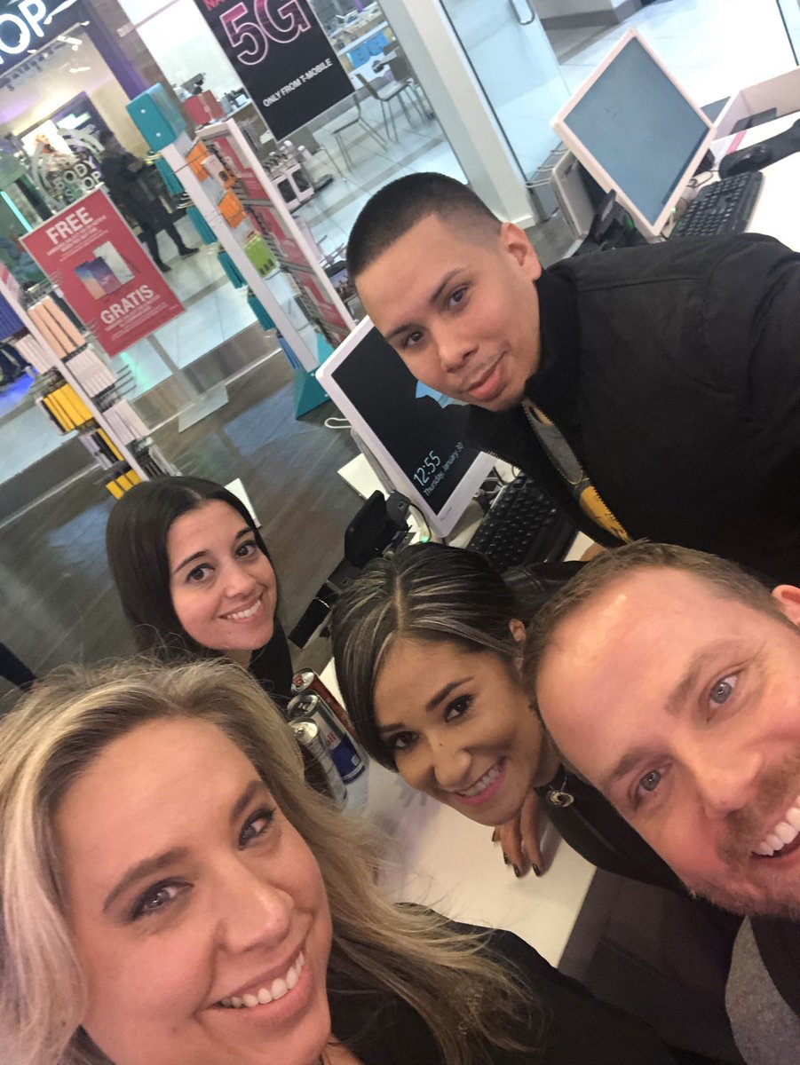 grox11's tweet photo. Operations ... Facilities... Asset Protection ... and Field ride alongs = Fun day Work day ! #amlife #tprfirst #Chicago @mroNJ @MarioJacksonWV https://t.co/EGtjXaERwo