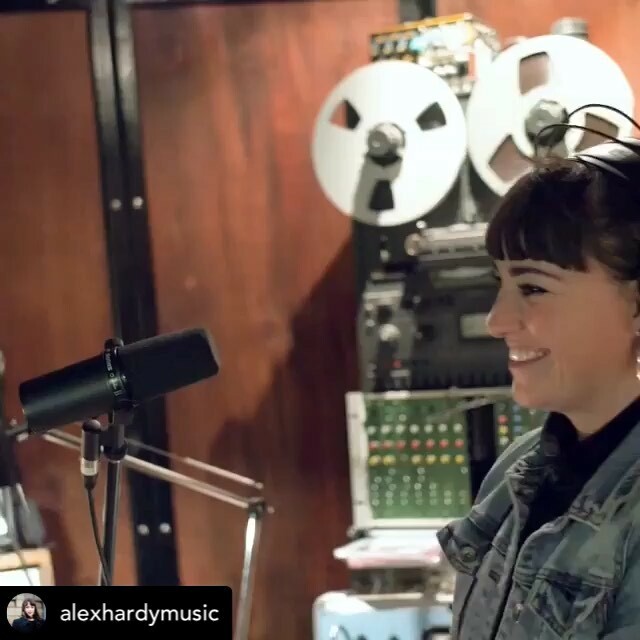 @alexhardymusic’s first track ‘Alone’ is out today! 🎉 Just added it to my produced by SB playlist. 
Link in bio👆🏻 Had such a wonderful time producing her EP with the talented bunch of mofos below. 
I’m particularly in love with the super dreamy sound… ift.tt/316Kwzu