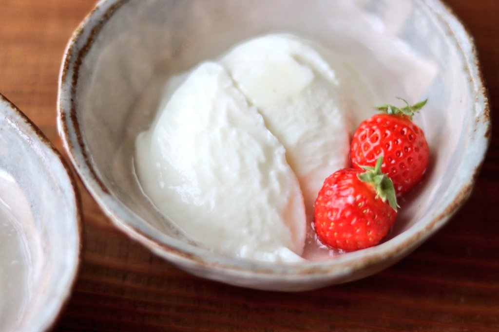 Gemomoge 味わいリッチな焼き菓子レシピ Pa Twitter 今日のおやつは杏仁豆腐 牛乳1リットル 砂糖100g アーモンドエッセンス 滴 25滴位 粉寒天10g お菓子作り おやつ