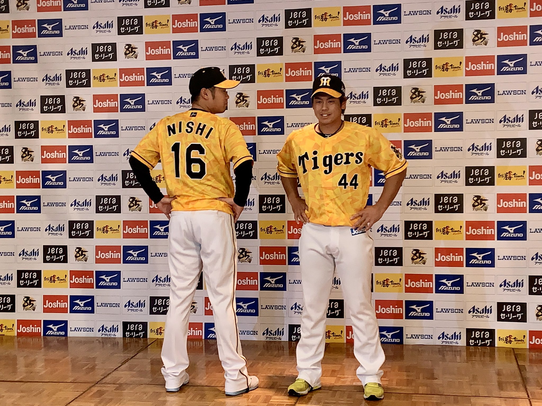阪神タイガース 梅野隆太郎 実使用ユニフォーム 2014 ウル虎の夏 阪神情報@サンスポ on X: 