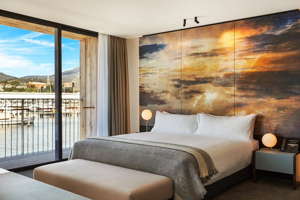 JLL Hotels to host bushfire charity auction at Mosman pub on February 4. Get along and support a good cause.

bit.ly/2uObmAe