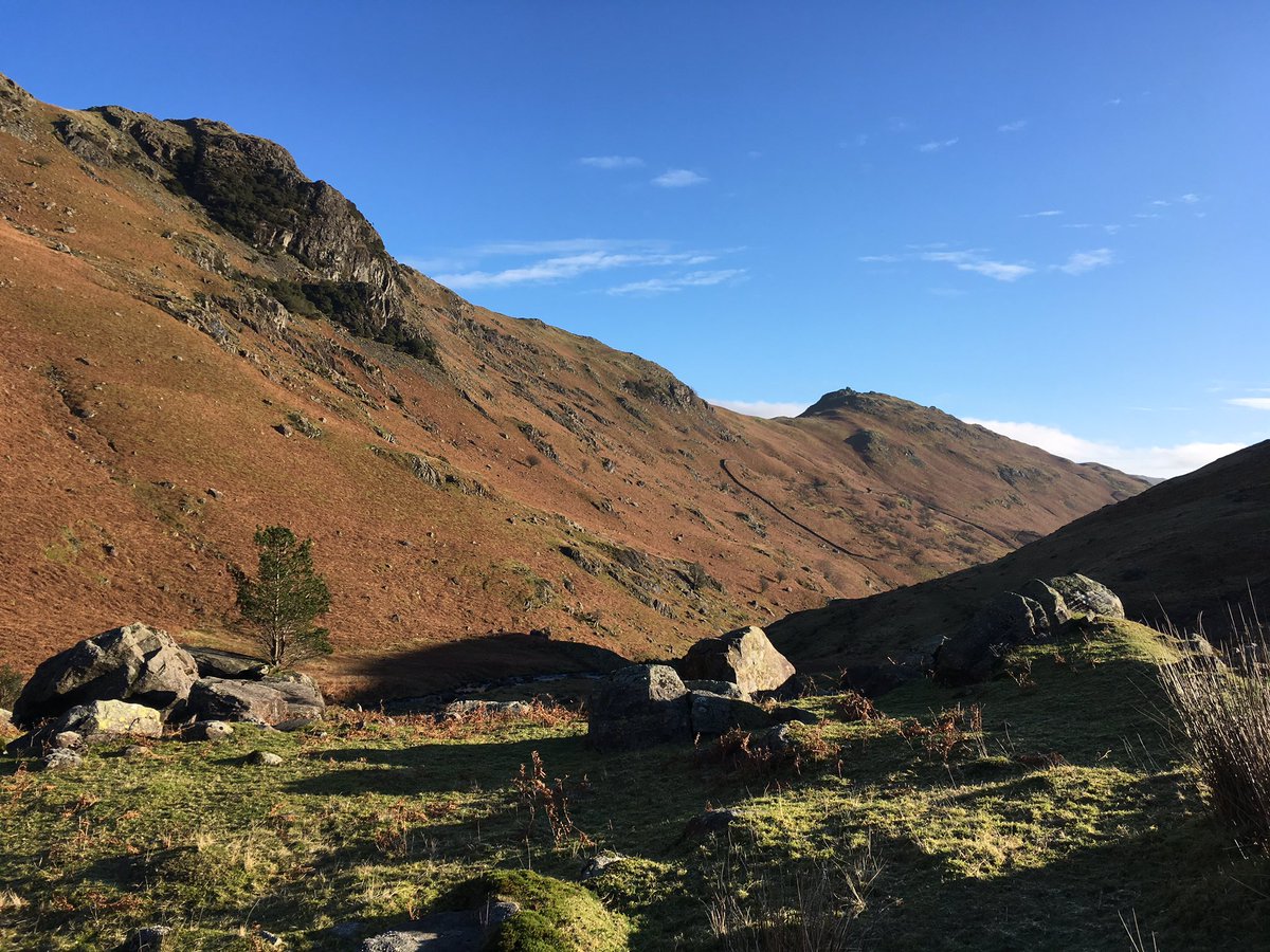 MtnHols's tweet photo. Hill walking in January can be great, but you need to know how to look after yourself &amp; have the skills to stay safe. https://t.co/tge7rBzaaD
