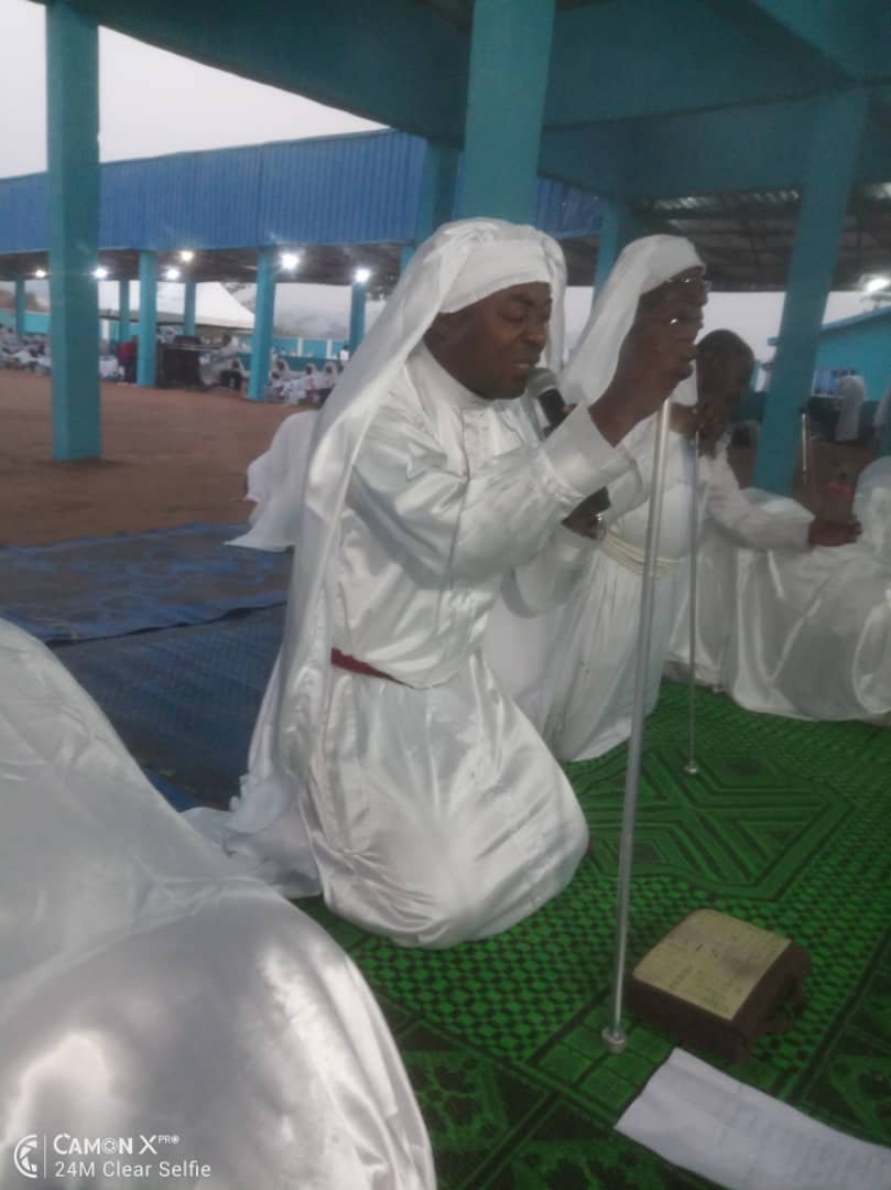 MichaelGrand10's tweet photo. #MZYS #IPR2020

Theme:Sanctified to Reign - Acts 26:18

Venue: Agbor Provincial wilderness ground, Ibusa Delta State

Day 2: 6am Prayer - Hour of Tanxgiving 

Opening Prayer: His Eminence Elder Mike Eze

IT'S THE TESTIMONY ARENA, RECEIVE URS
#ESOCS_CHURCH
#MZYS
#IPR2020 https://t.co/0z6ULNVZzu