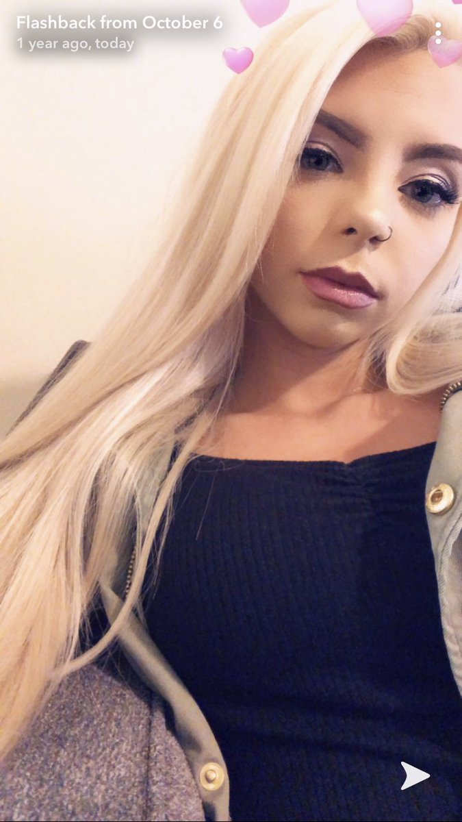 amber_heeter's tweet photo. Cause I’m never on here so yes bitch Im still fire and no I still don’t like you 😘❤️😂 https://t.co/OUFewJYwPL