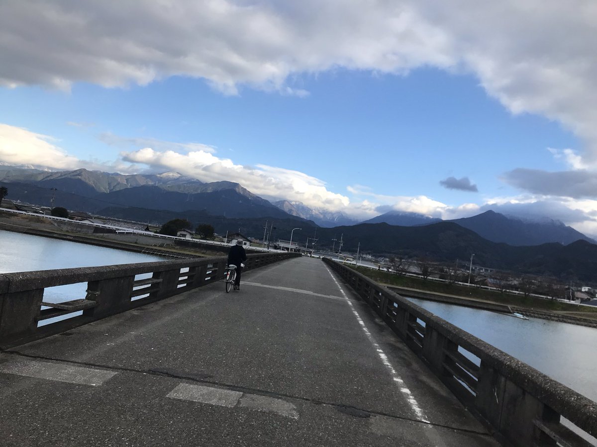 Tapi_ocapi's tweet image. さーてなぜ撮ったこの画像