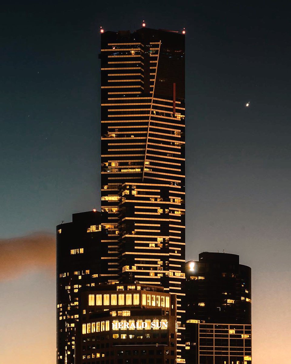 Melbourne Skydeck tweet media