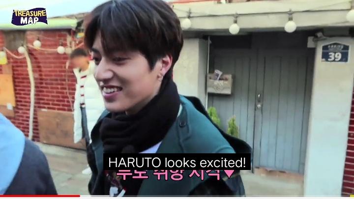 haruto : //gerak//junkyu : "haruto looks excited, haruto blaa blaa... haruto blaa blaa.."dahlahhh terkapar gueeee