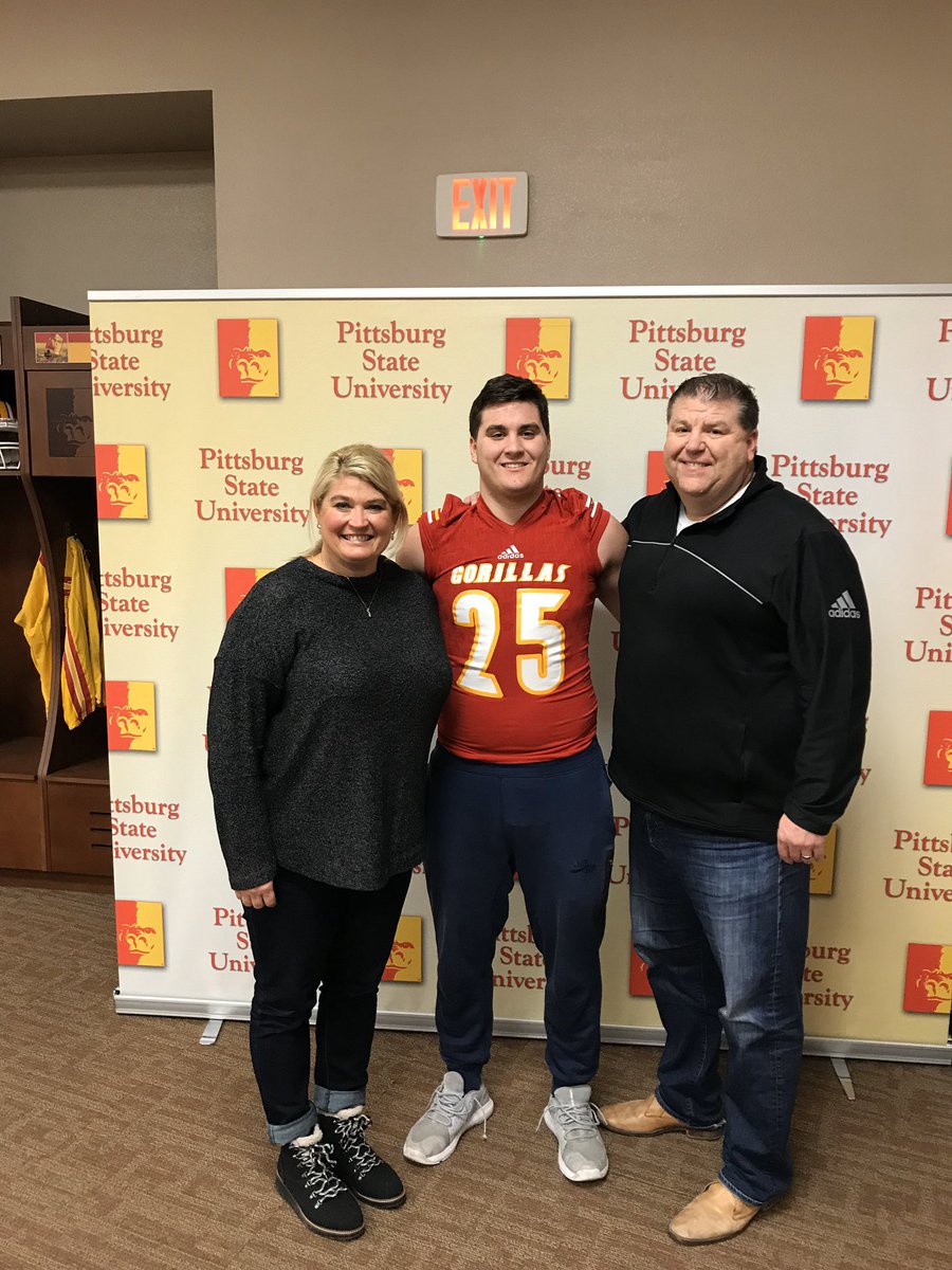 _Riley_Cummings's tweet image. I am excited to announce my commitment to Pittsburg State University! #GorillaNation #GoGorillas