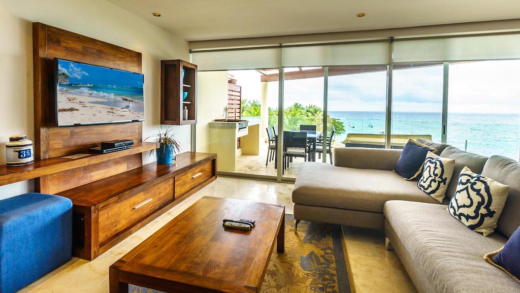 BricRealEstate's tweet photo. The Elements has a 3 bedroom Penthouse for sale! This 2260 Sq Ft unit has 3 bathrooms, comes full furnished and has an amazing ocean view. Don't miss out on this great opportunity to purchase in one of the best buildings in #PlayaDelCarmen. https://t.co/fUTPVe1qbV
#realestate https://t.co/DBpyUcKacy
