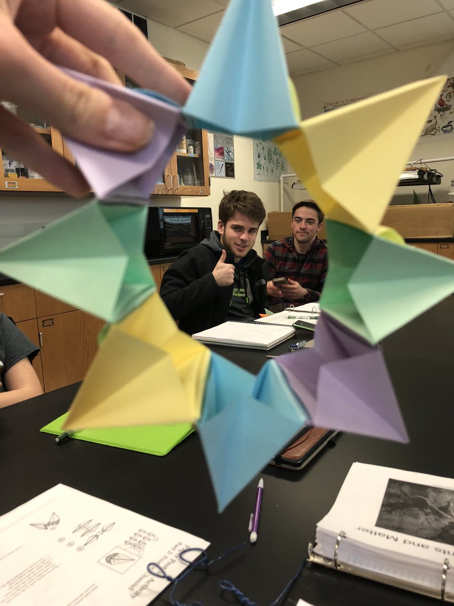 PollanHannah's tweet photo. @UNKBiol106AC #106week3ACS20 learned about channel proteins in lab on Tuesday and made this super cool paper model https://t.co/R8GXdGGRz6