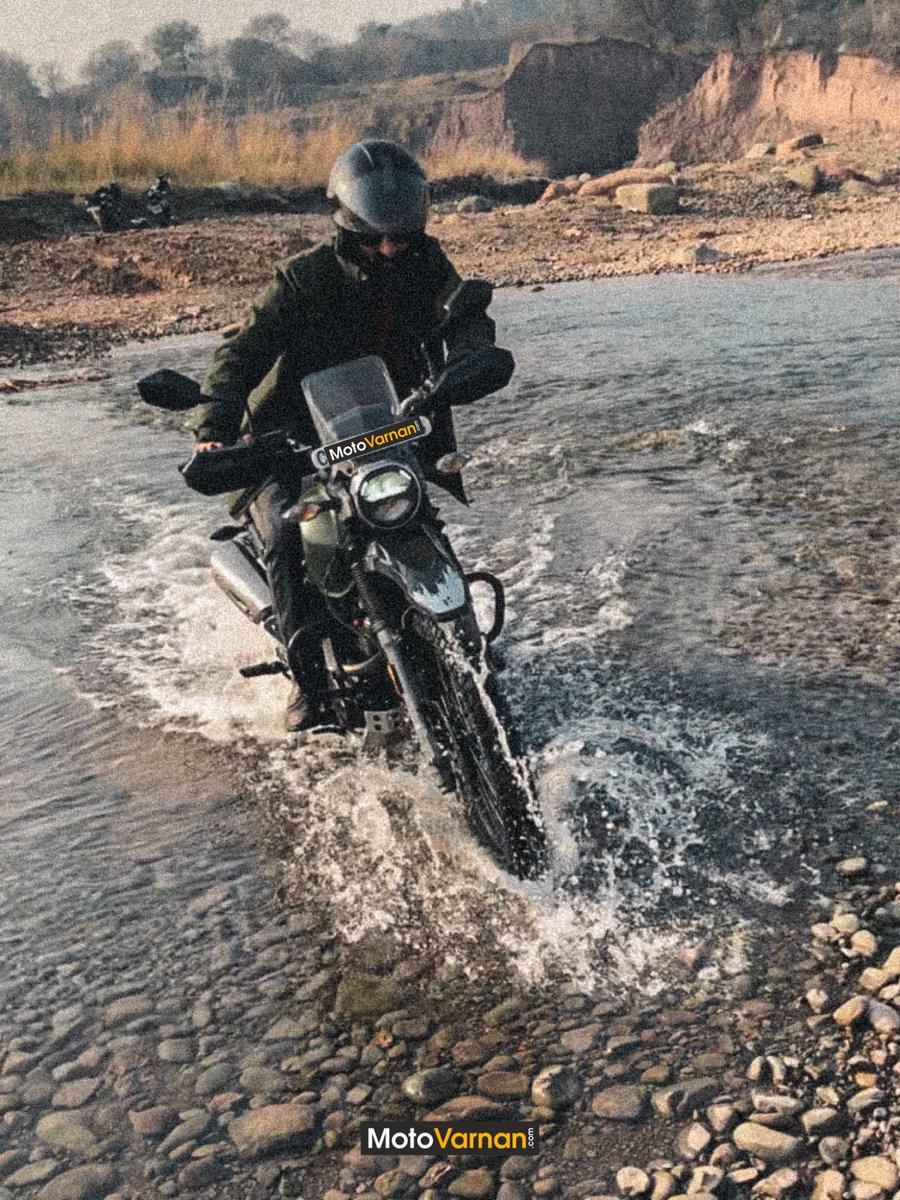 kds07's tweet photo. ~ Water Crossing ~
Exploring some new Trails for @motovarnan 
More on Instagram: https://t.co/mERh7upoO9
#MotoVarnan #inspiroindia #iiframe #shotonphone #xpulse200 #heroxpulse #Chandigarh #motorcycle https://t.co/KIKiQ3yGrm