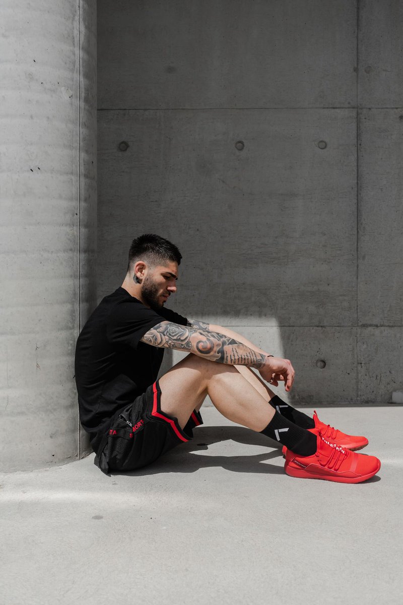 FOCUSED x LOYAL x UNSTOPPABLE 😤

Sitting here, reminding myself that I’m the leader of my own mother f**king army 🔱

#ozboxing #boxing #ausboxing #boxingking #boxing👊 #fightgame #fight #australianfighter #australia #melbourne #victoria #boxingsfinest #australianboxer