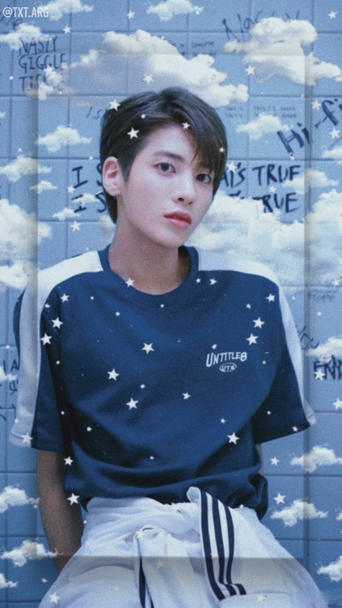 Kpopp123's tweet photo. #aesthetic #txt #tomorrowbytogether #taehyun #walpapper #icon #soft #material #boyfriend #filters #kpopp123 https://t.co/dzi3Fol7AK