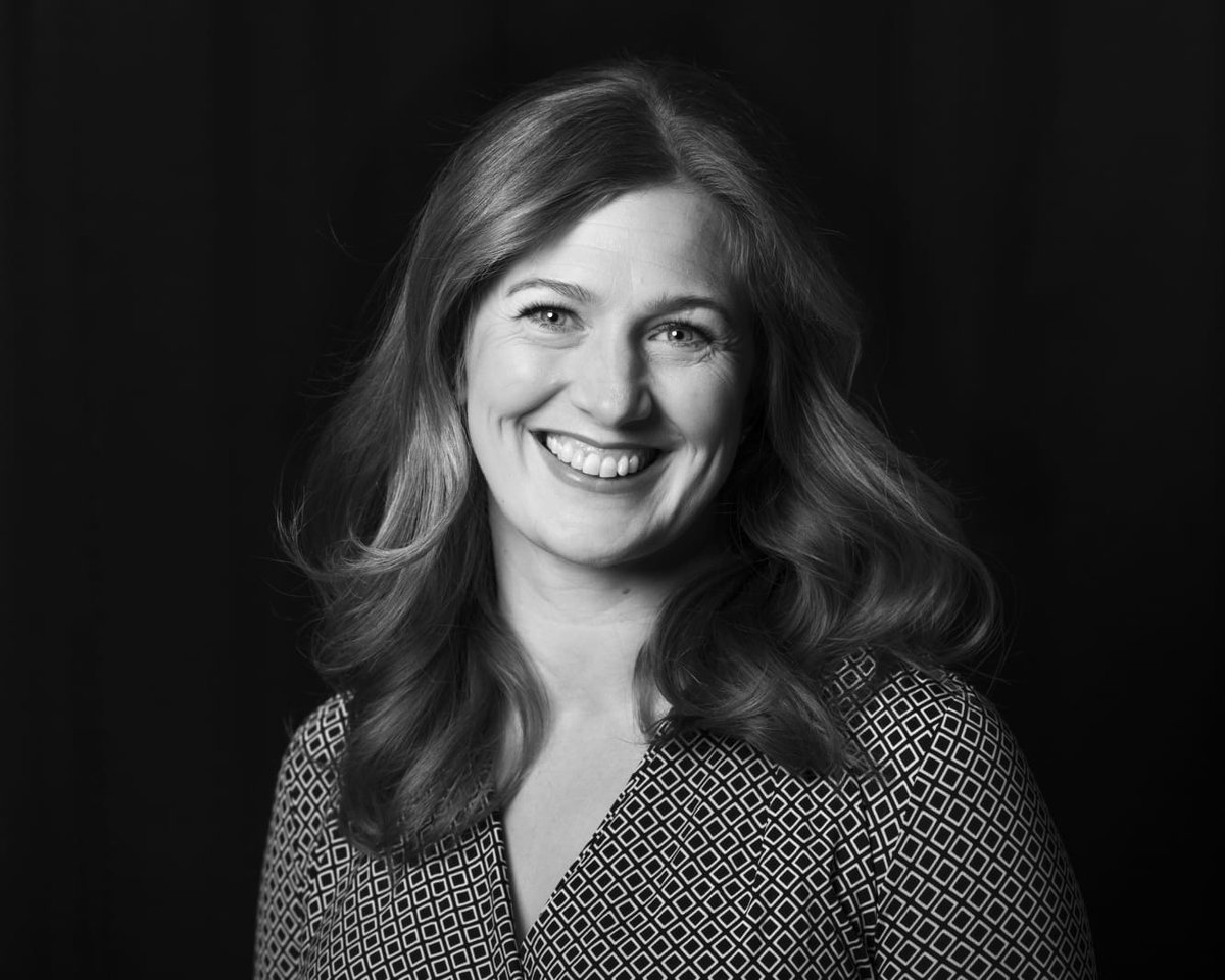 .<a href="/ErikaEhrnrooth/">Erika Ehrnrooth</a> <a href="/Eilakaisla/">Eilakaisla</a> : Osaamisvajeen korjaamiseen on tarjolla ennennäkemättömän runsaasti sisältöjä. Niitä on myös saatavilla lukuisin eri tavoin ja monista eri kanavista 

#Koulutushaaste eseen vastaa parhaiten hän, joka osaa johtaa itseään 

wgh.fi/koulutushaaste…