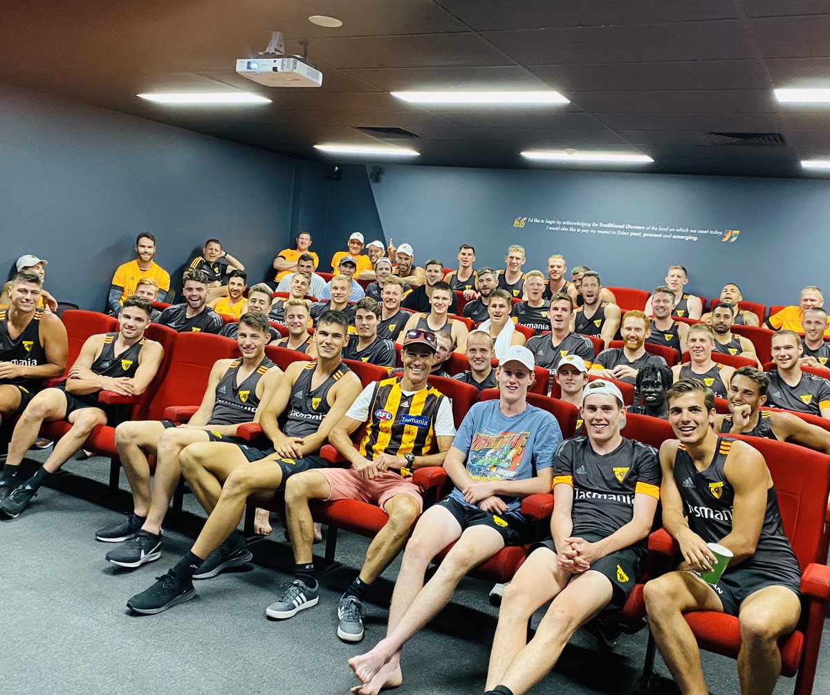 damiancarroll18's tweet photo. A huge thanks to ⁦@CrowieAlexander⁩ for coming out to ⁦@HawthornFC⁩ today to talk about his journey to become a 3X Ironman World Champion. Appreciate your time in delivering a number of key messages to our group. https://t.co/GAQxTV85qH