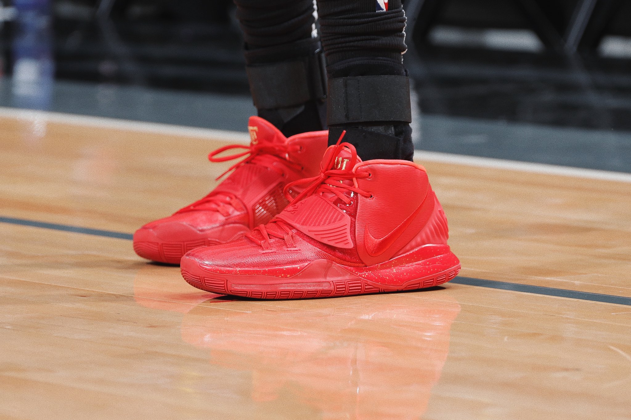 B R Kicks X swipathefox with the Yeezy inspired Nike Kyrie 6 tonight He went Red October the other day https t emOup6CjHy X