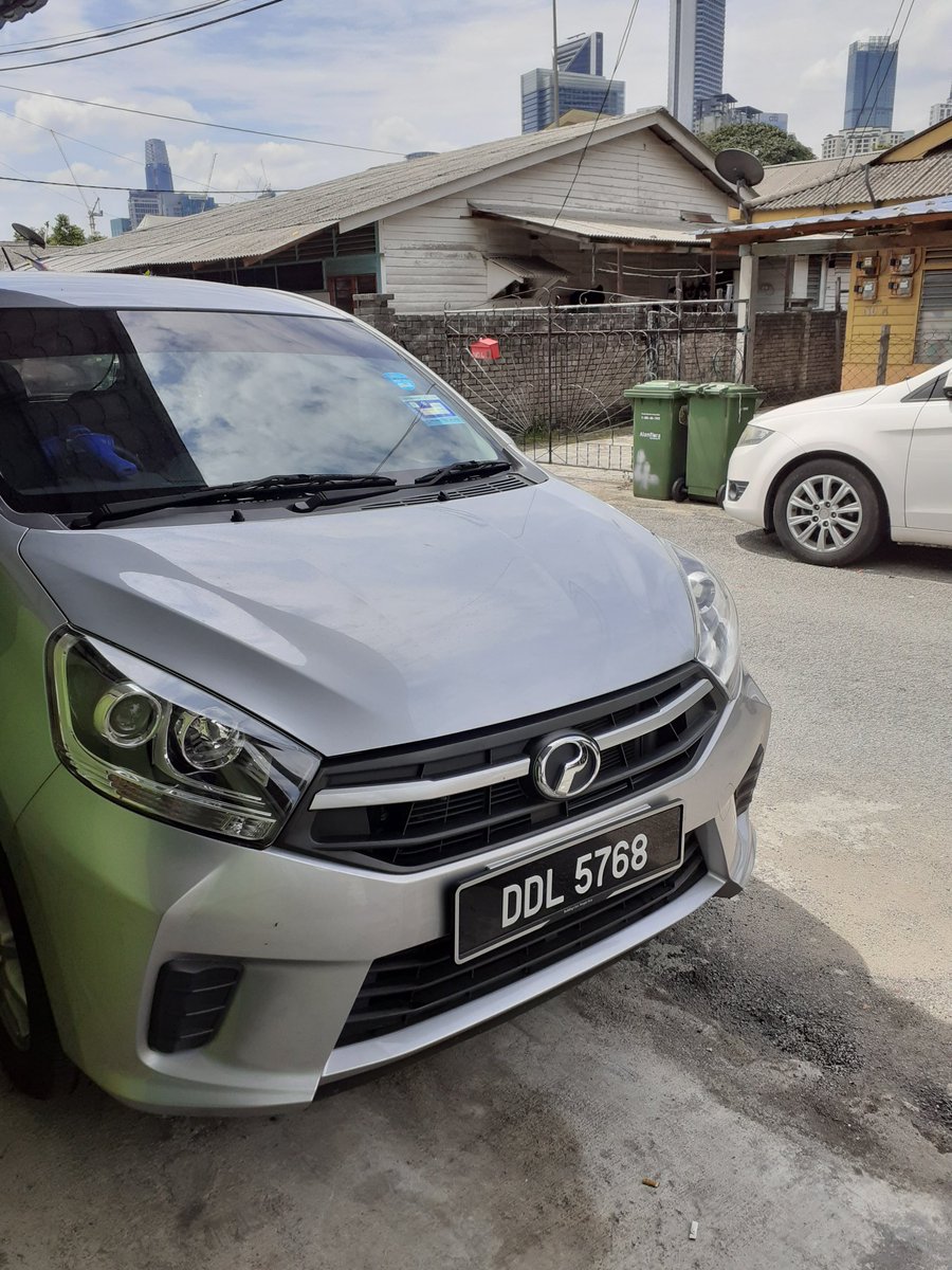 Kekwa Kuning On Twitter Inilah Dinamakan Otak Letak Kat Lutut Celaka Betul Parking Depan Umah Orang Depan Rumah Sendiri Taknak Paking Ape Siall Aku Ni Nak Bawak