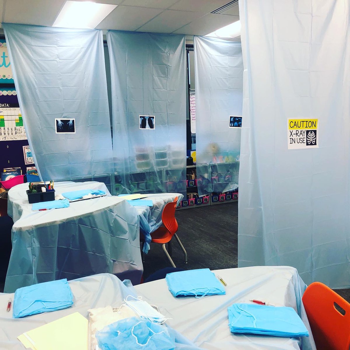 MissEteach3's tweet photo. What other way is there to practice text features and division?! #SurgeryDay #wearetps #jardine #setthestagetoengage https://t.co/pERiiNzxKV