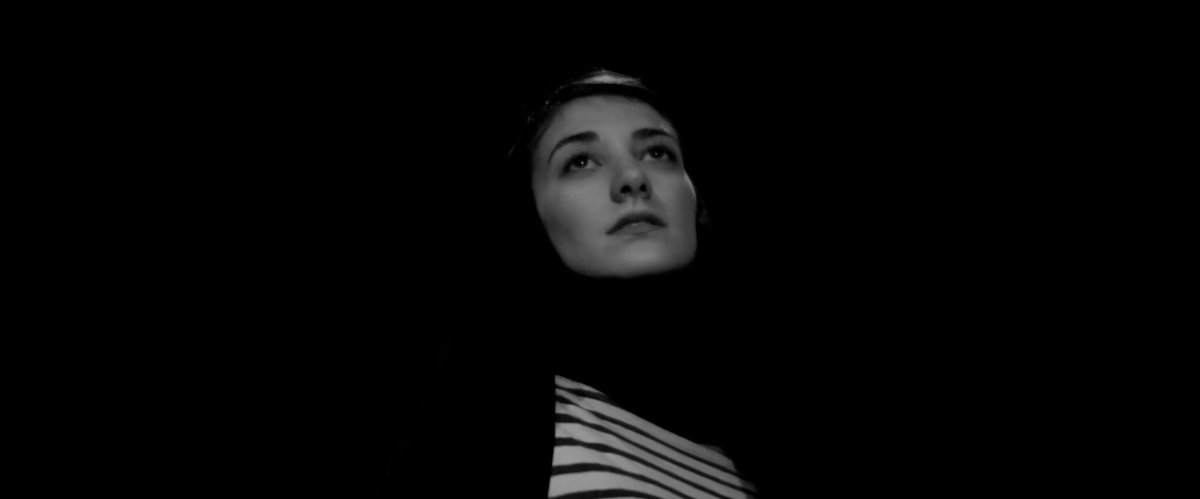 A GIRL WALKS HOME ALONE AT NIGHT (Amirpour, 2014)