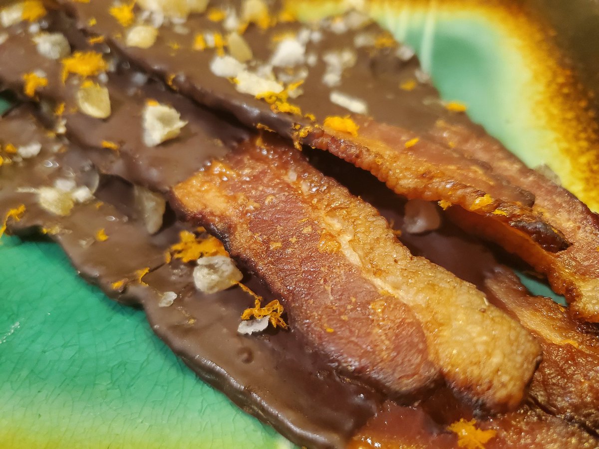 CritSnacks's tweet photo. Family is complicated. It can be a place of safety and peace, or a source of heartache and grief. Beau's Bittersweet Pocket Bacon gets our heroes through these complex times.
#CriticalRole #themightynom @Marisha_Ray https://t.co/tWvwXSZj21