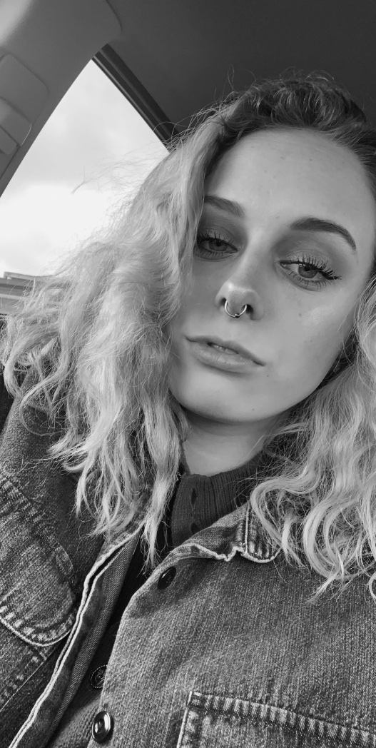 urhusbandisgaey's tweet photo. cotton candy, bubble gum bitch🍬 https://t.co/bbaj8KQYRj