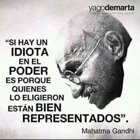 OJamauca's tweet photo. @MonicaMariaGO Hay que agradecerle a 10'300.000 estúpidos serviles, ésta tragi - comedia, éste circo que avergüenza en un nivel más que abominable... https://t.co/xXLWLLTFdv