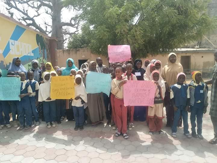 ClimateActionG1's tweet photo. One Day Awareness Campaign On Good Environmental practices & Climate change Awareness across the Nigerian Primary Schools from #CAGKano state Nigeria.
#IHRC #AYCAS2020 #ClimateAwarenessCampaign #SDGs13 #ClimateActionGroup, #climateAction #ClimateChange #AwarenessCampaign
#UNDP https://t.co/MroN73Uzbg