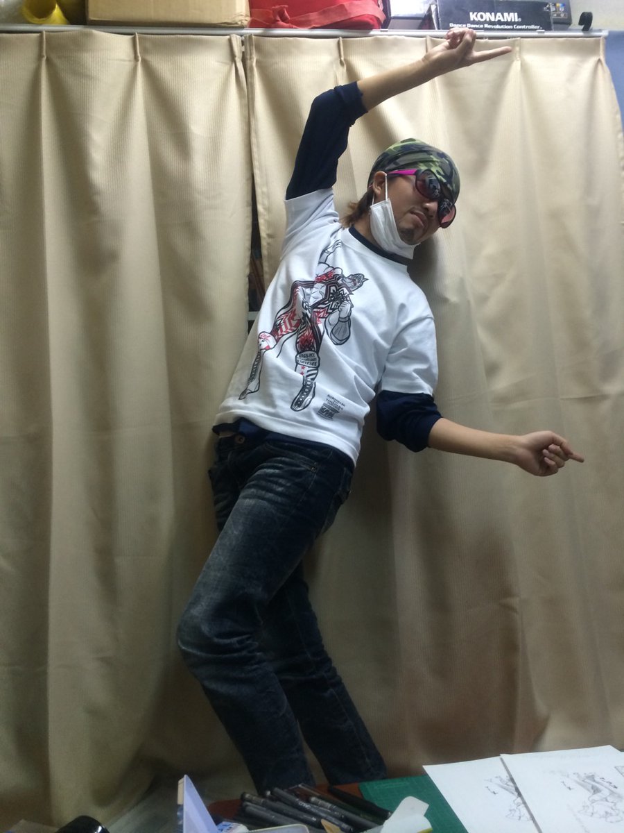 島袋全優 腸鼻5巻9 9発売 Twitterissa 大腸全摘入院1週間前に自分の顔に髭描いて遊んでた時の写真