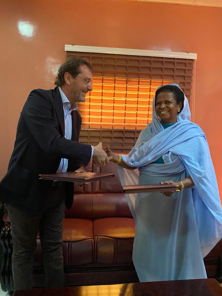 AICS_Khartoum (@aicskhartoum) on Twitter photo <a href="/AicsKhartoum/">AICS_Khartoum</a> <a href="/u_of_k/">Khartoum University</a> @Faculty #Architecture signed an agreement aimed at strengthening #cooperation in #gender, #social #inclusion, #protection, #economic #development #inclusivedesign▶️partnership is an opportunity to advance #SustainableDevelopment
<a href="/aics_it/">AICS Cooperazione_it</a> <a href="/ItalyInSudan/">Italy in Sudan 🇮🇹</a> <a href="/AicsKhartoum/">AICS_Khartoum</a> <a href="/u_of_k/">Khartoum University</a> @Faculty #Architecture signed an agreement aimed at strengthening #cooperation in #gender, #social #inclusion, #protection, #economic #development #inclusivedesign▶️partnership is an opportunity to advance #SustainableDevelopment
<a href="/aics_it/">AICS Cooperazione_it</a> <a href="/ItalyInSudan/">Italy in Sudan 🇮🇹</a>