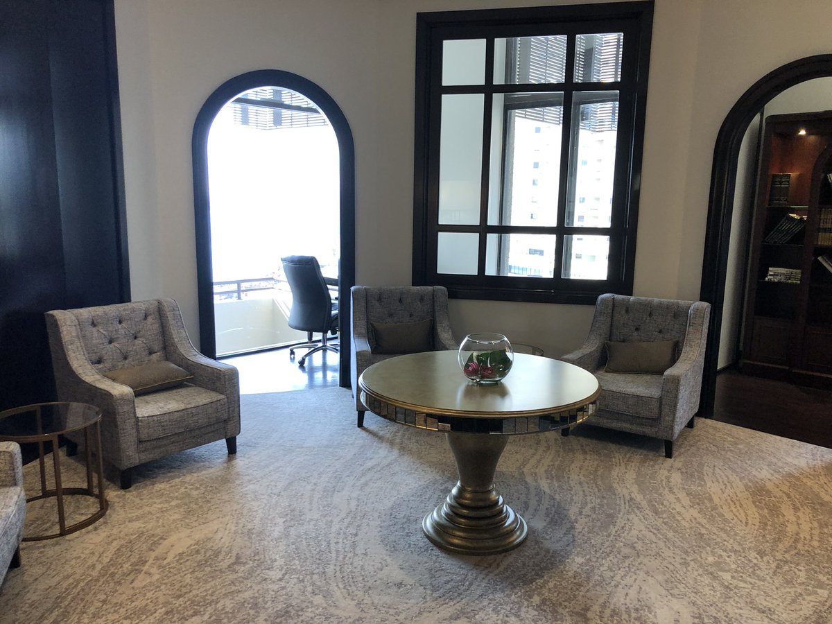 master_xi's tweet photo. Royal Club Lounge of Radisson Blu Dubai Deira Creek Very elegant and luxury environment here with the exotic view of Dubai Deira Creek!
#Dubai #Deira #DubaiCreek #RadissonBlu #RoyalClubLounge #ClubLounge #ExecutiveLounge #Cleohoo #MasterXi #酒店俱乐部 #行政酒廊 #俱乐部行政酒廊 https://t.co/PMDonGiqm7