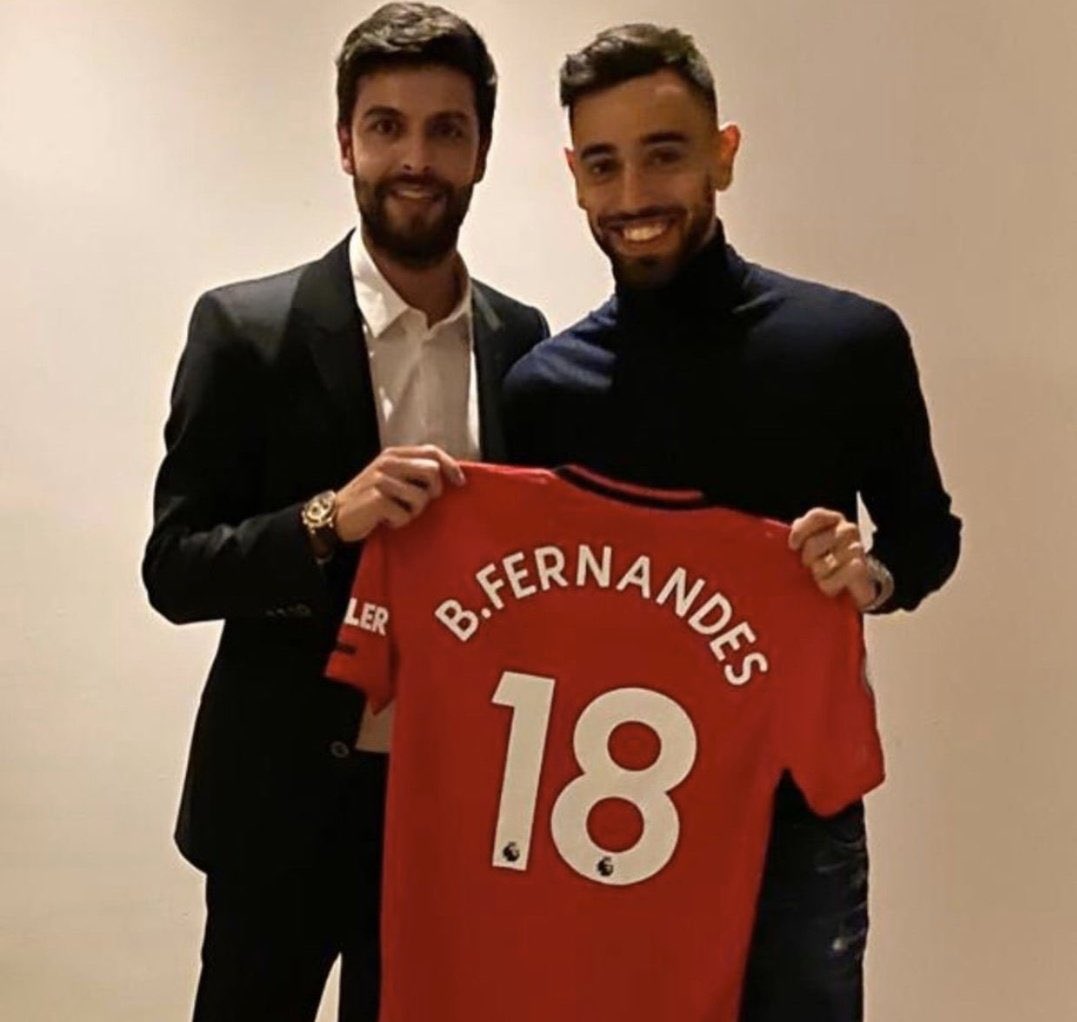 Emmylite_Utd's tweet photo. Woke up this morning feeling happy about my club  #WelcomeBruno https://t.co/pF1nSvMXMd