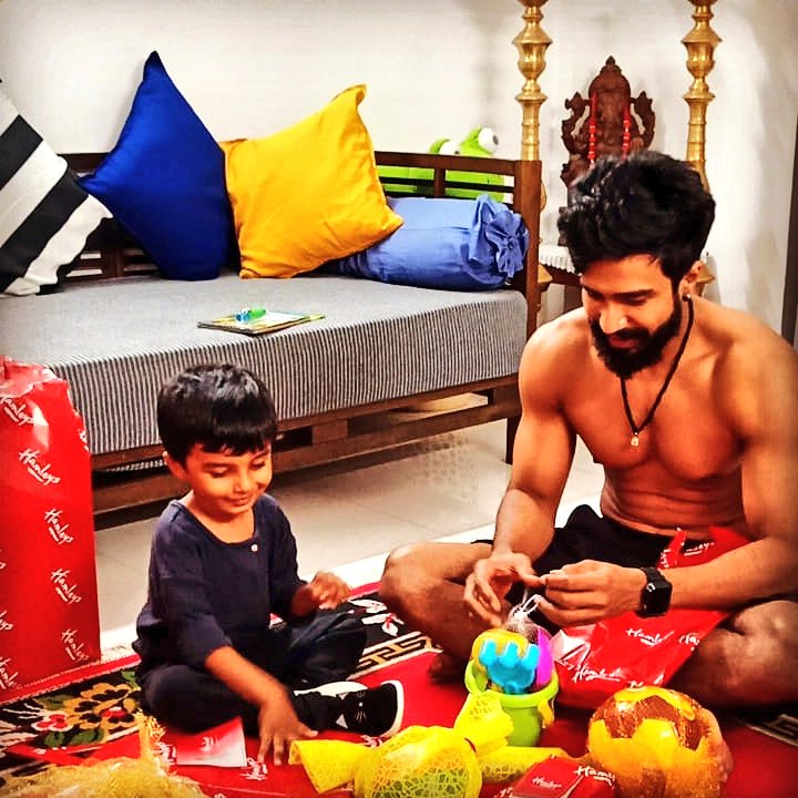 Vishnu Vishal V V On Twitter Happy Birthday To My Son Aryan Need All Your Love Https T Co Iwyguhg4fa Twitter