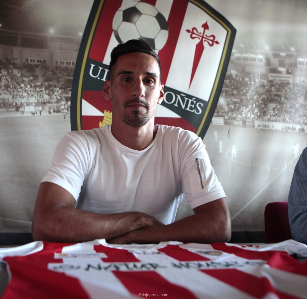 udlog_stats's tweet image. HILO DE APRECIACIÓN A RAYCO:

👉 Tercer máximo goleador de nuestra historia (24 goles)

👉 14º jugador con más partidos de nuestra historia (81 partidos)

👉 Junto a Cervero y Osado, jugador con más goles saliendo desde el banquillo (5)

#UDLog
#DatosUDLog