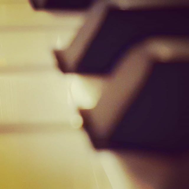 alswainger's tweet photo. Capturing a few ideas for a new tune this morning... #pointlessbeauty #collectivelycreate #piano #composer #producer #easilydistracted #filters #filterfreak #mindwandering #phonephotos #mindfulness #abstractart #abstract #freeimprovisation #improvisatio… https://t.co/LfxGszHqS2 https://t.co/mLqwKHJcbW