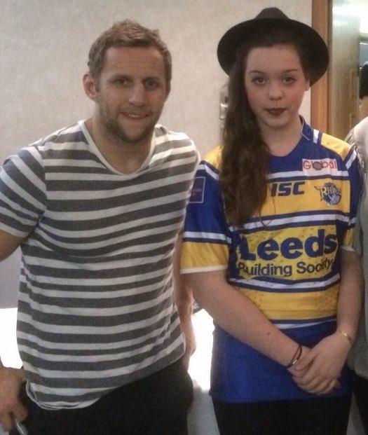 monsoontp's tweet photo. @Rob7Burrow Have a great time, it’s your turn to make special memories. You’ve given so much to others. You’ve helped make lovely memories for our family👪even for a young lady ☺️whom had a little crush on you. 💙💛 https://t.co/aForpOthYD