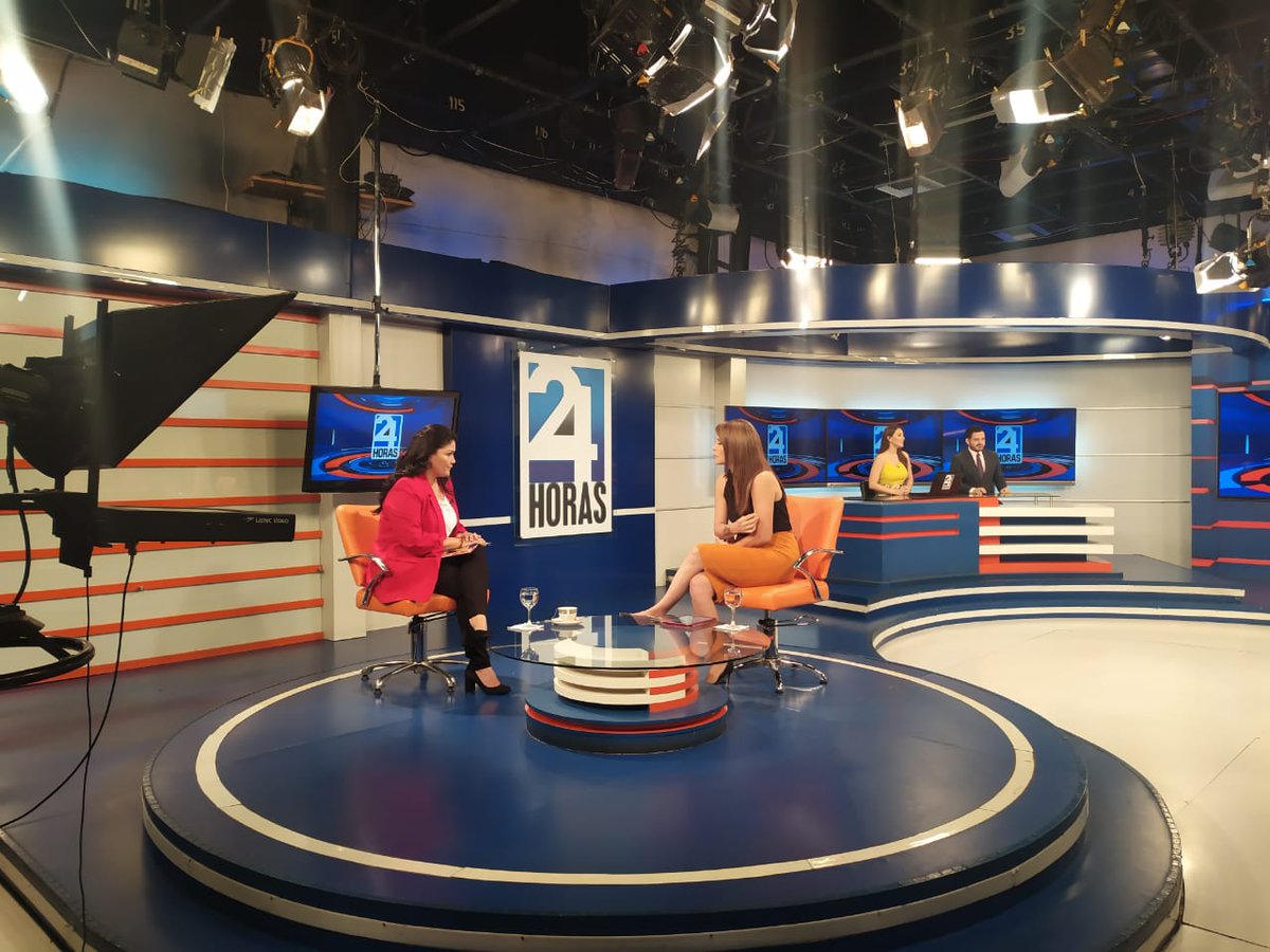 Salud_Ec's tweet photo. #Ahora| En este momento @CataAndramuno, Ministra de Salud, hablará sobre el #coronavirus, medidas de prevención en Ecuador, en @desayunos24  #PrevenciónEsSalud https://t.co/PWiyxelCvI