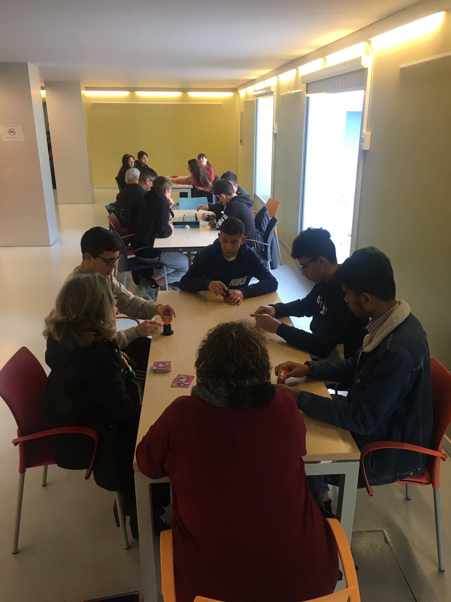 martaribosalsas's tweet photo. Millorem la #salutcomunitaria apostant per la metodologia #aps i el #serveicomunitari . Activitats #intergeneracionals que apropen mirades i realitats. Avui hem acabat les fases d’aprenentatge amb @InsBaetulo @insenricborras institut Baldomer solà. Que tingueu un bon trimestre https://t.co/sCiArH2nle