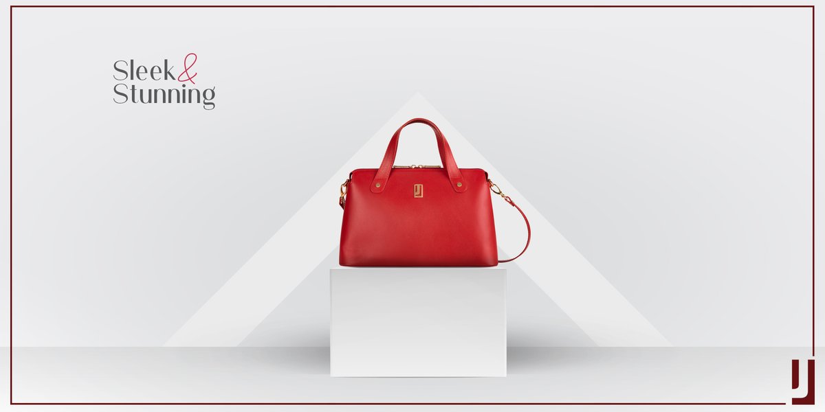 jjafferjees's tweet photo. Make heads turn with a classy Jafferjees handbag or clutch!
#Jafferjees #FallWinter #FallHues #NewArrival #NewCollection #Cufflink #LaptopBag #Wallet #Accessories #LeatherGoods #LeatherWallet #JafferjeesBag #HandBag #LeatherDiaries #MadeInPakistan https://t.co/199qcFhied