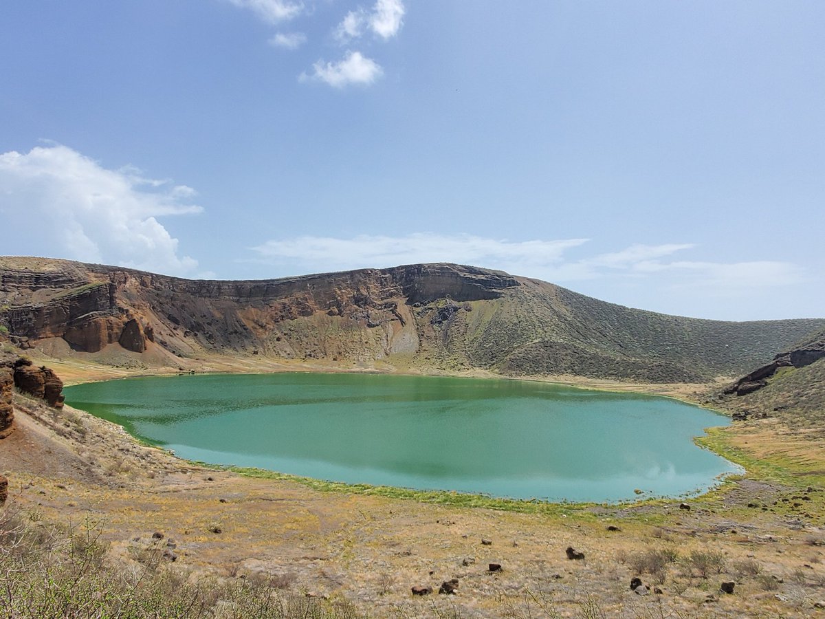 stellamarismega's tweet photo. This is @magicalkenya !!
Guess the names of these crater lakes in Central Island?

#HiddenGemsOfKenya #TembeaKenya https://t.co/IWvzeQs1rm