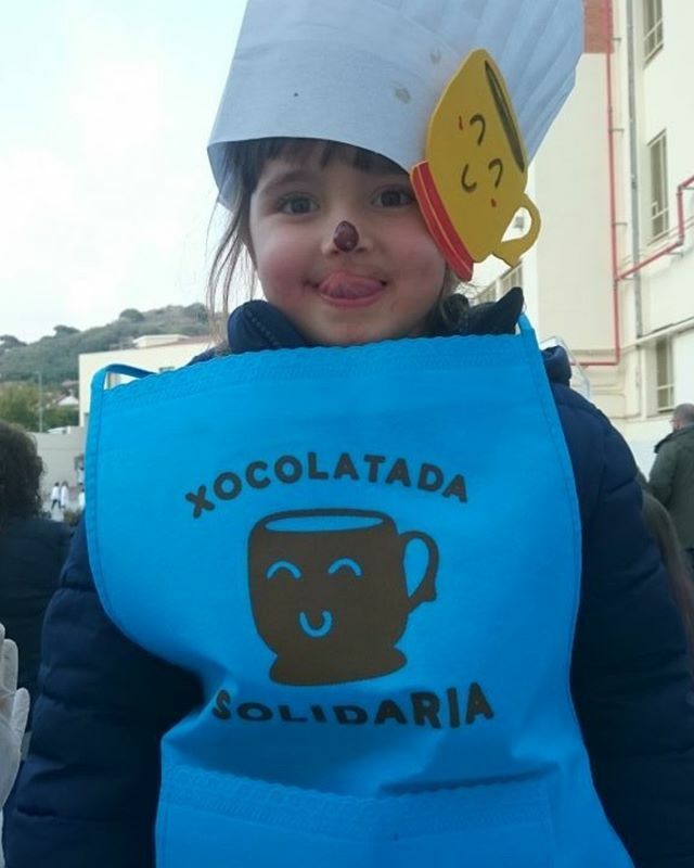 🔥 Os recordamos que teníamos 1.200 kits de la chocolatada para enviar y que se están agotando muy rápidamente🏃‍♀️ Si vais a hacer la chocolatada inscribiros cuanto antes en la página web. El kit está formado por delantales, globos y carteles 🎁🚚 ☕ … ift.tt/37Gltpk