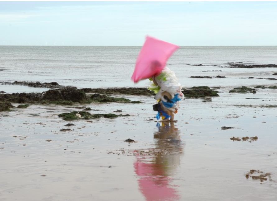 KCLSustainable's tweet photo. 5-6:30pm, join founder of Climate Museum UK, Bridget McKenzie, for a workshop exploring the themes in The Lost Girl exhibition. Explore objects to stimulate conversation &amp; stories about climate crisis, how &amp; where society might be headed.

5-6:30pm, The Arcade, Bush House(S) https://t.co/YAz7yb4n8b