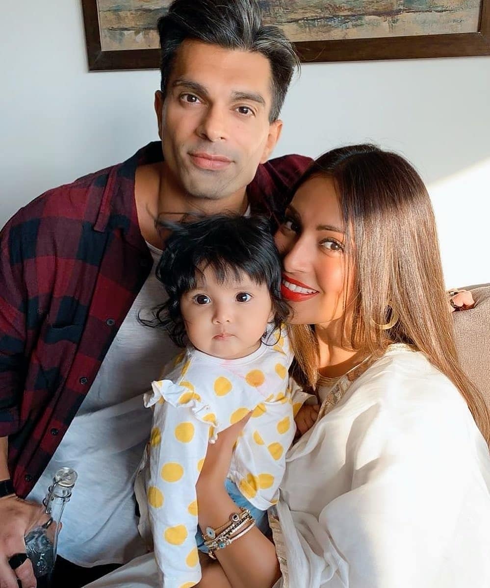 TV_Fanclub's tweet photo. #KaranSinghGrover &amp; #Bipashabasu clicked with cutie !!

#KSG https://t.co/KHlCljXVtq
