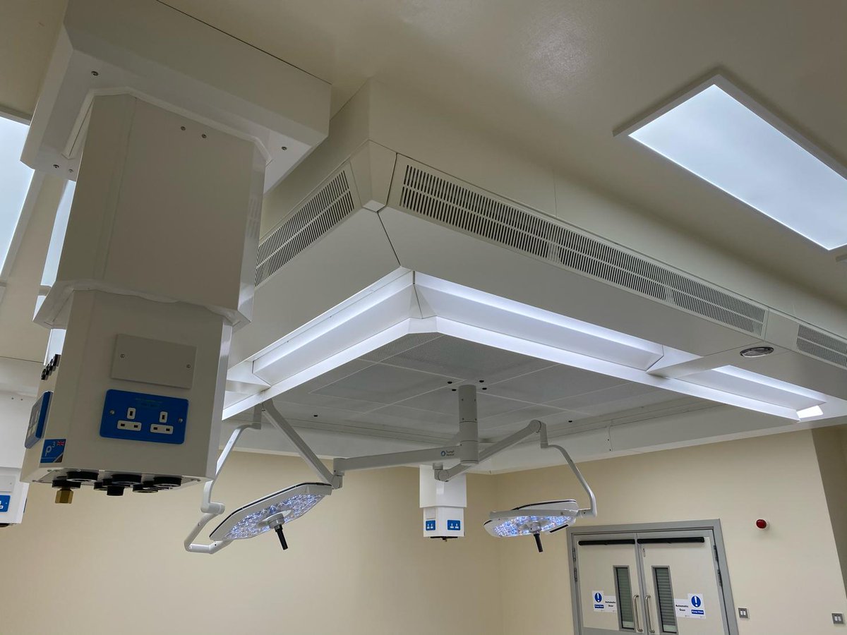 HoworthAirTech's tweet photo. Another successful installation of our Exflow Evolution UCV canopy. This time in an ultra clean operating theatre at Ulster Clinic Belfast.
#howorth #exflow #UCV https://t.co/zd9OKC37G7