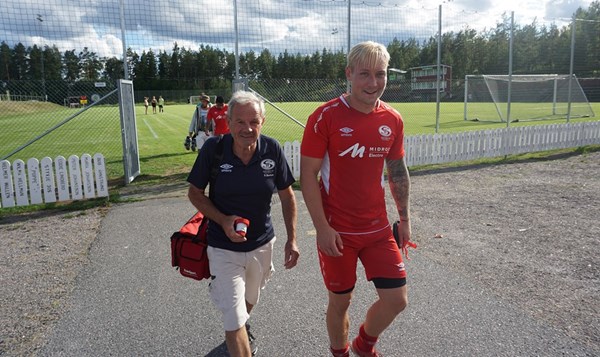 satersif's tweet photo. Ett välbekant ansikte i dagens presentation: ”Särna är tillbaka” #säter #sätersif #dalafotboll https://t.co/h4aTDRR5Gu https://t.co/P31cwzmRGF