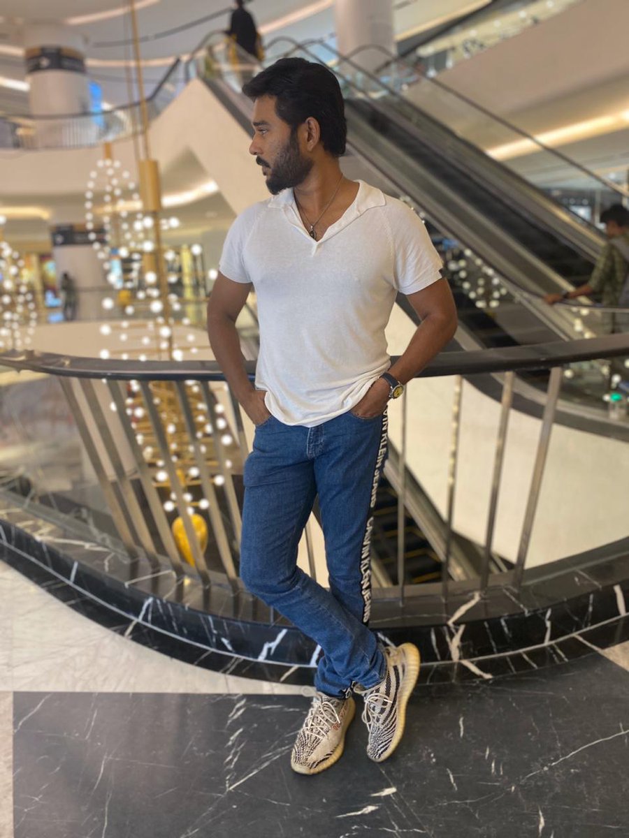 tamilstar's tweet photo. Here is the Rocking stills of #ThappuThanda fame Actor #SathyaMoorthi
@sathyamay01 @ClapBoardPr @spp_media @PRO_Priya https://t.co/D0GfIIvYNW