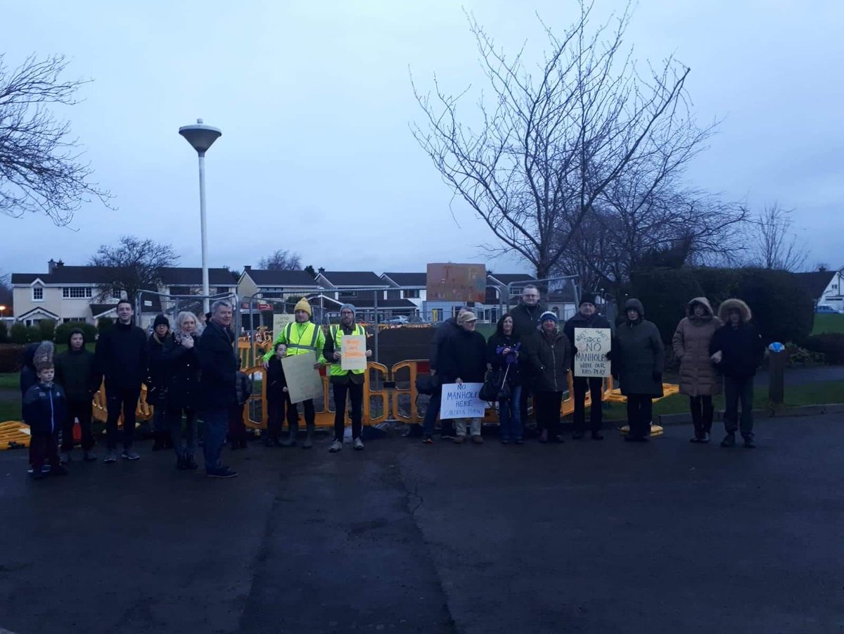 CllrEoinOBroin's tweet image. Residents in Monastery Park Estate #clondalkin protesting this morning against manholes being placed across their green by @IWCare @IrishWater. #southdublincountycouncil