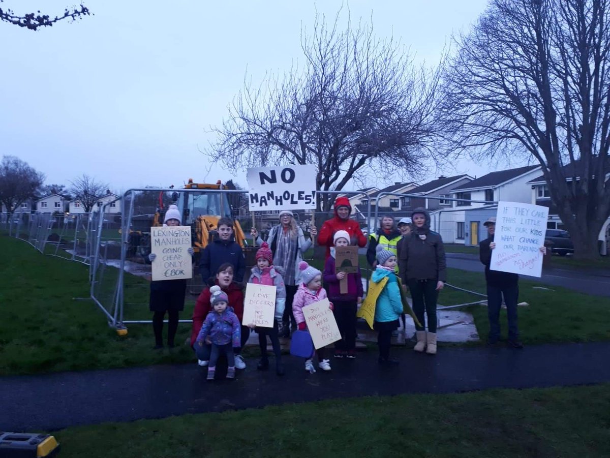 CllrEoinOBroin's tweet image. Residents in Monastery Park Estate #clondalkin protesting this morning against manholes being placed across their green by @IWCare @IrishWater. #southdublincountycouncil