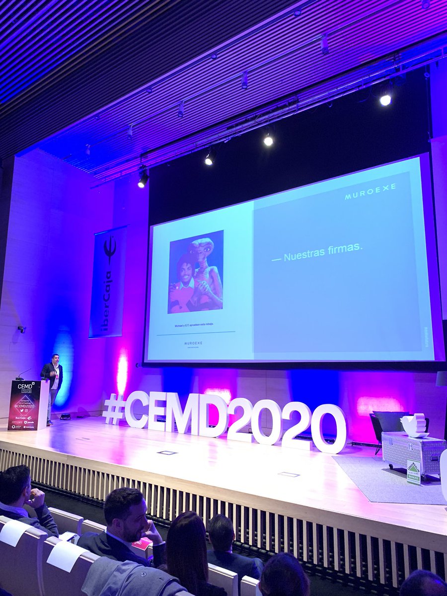 Empezamos en el #CEMD2020 El congreso de Marketing digital Extremeño, a lo largo del día pasarán grandes profesionales por el escenario, el 1, David Morán con la ponencia Muroexe, el secreto para vender más de 300.000 zapatillas online