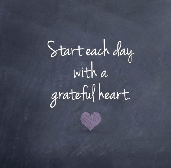 LunaSueLoves's tweet photo. #FridayThoughts #NewBeginnings #InspirationalQuotes #LoveSelf #FridayMotivation #BeHappy #LunaSue #Happiness https://t.co/uTqInQAENm