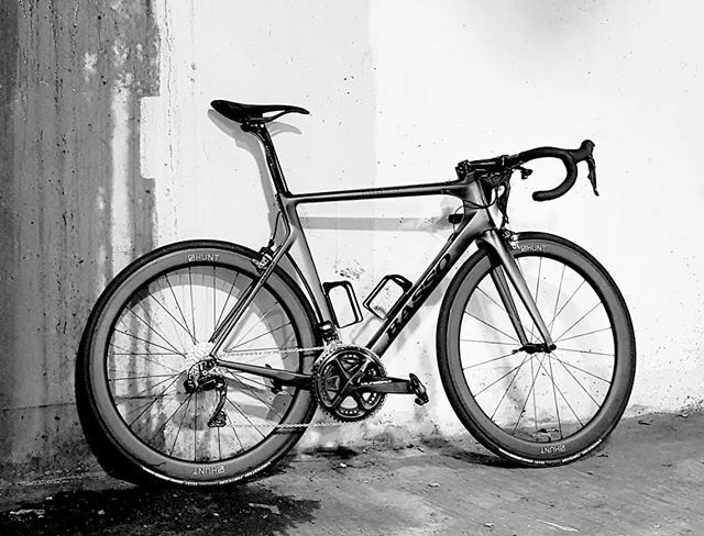 StolenGoatRT's tweet photo. Pure speed, passion and quality right here 🤘🏻
.
.
.
.
#rocktheroad #feelthegrip #wearebasso #ridebetterridebasso #stolengoat #stolengoatherd #cooperreadingbmw #performanceprotection #otefuelled #ride100percent #balnearioilletas #cycling #cyclinglife #bik… https://t.co/RtajGvHntw https://t.co/Me0kGNeFH8